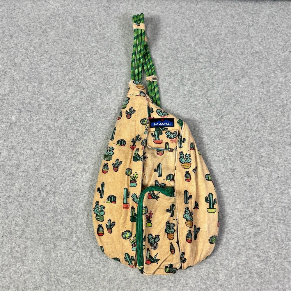KAVU Rope Bag Sling Backpack Crossbody Womens Medium Tan Cactus Print